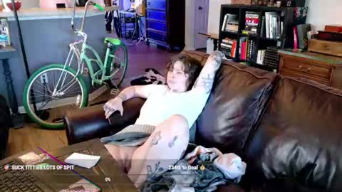 Snapshot of creamstarbaby chatting on 07-26-26, 09:21 CHEETA KITTEN online show from 07-26-26, 09:21