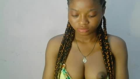 Snapshot of creamy_babyx chatting on 05-25-26, 06:58 Creamy babyx online show from 05-25-26, 06:58