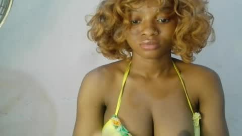 Snapshot of creamy_babyx chatting on 05-28-26, 06:27 Creamy babyx online show from 05-28-26, 06:27