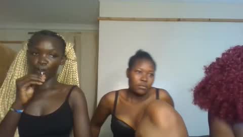 Snapshot of creamy_pie1 chatting on 02-19-26, 11:39 creamy_pie1 online show from 02-19-26, 11:39