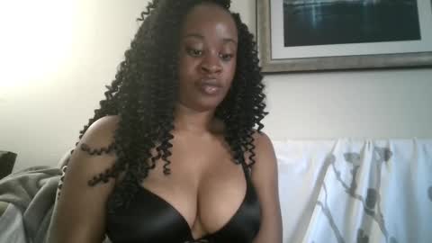 Snapshot of creamycherrypop chatting on 02-22-25, 11:35 FREE online show from 02-22-25, 11:35