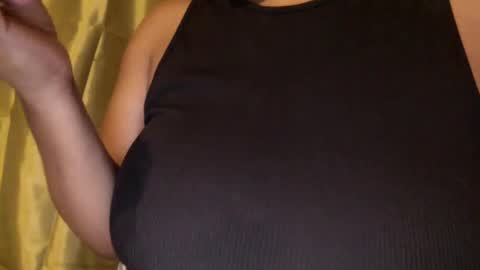 CreamyCocoBabe online show from 02-11-25, 08:58