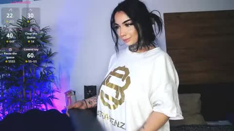 Sophie online show from 04-14-26, 03:56