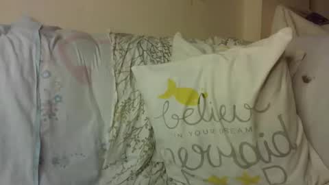 Snapshot of creamyy_pussy chatting on 10-21-25, 08:20 creamyy_pussy online show from 10-21-25, 08:20