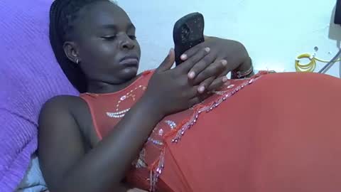 Snapshot of creamyypussyy chatting on 02-23-26, 09:45 creamyypussyy online show from 02-23-26, 09:45