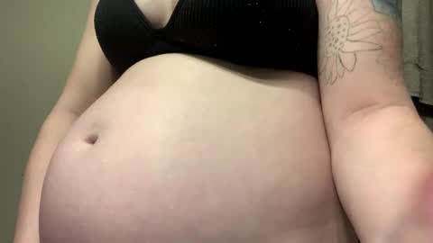 Snapshot of creative_k chatting on 12-15-25, 12:42 Breed me daddy online show from 12-15-25, 12:42