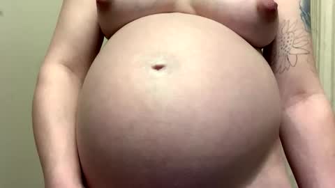 Snapshot of creative_k chatting on 02-14-26, 01:46 Breed me daddy online show from 02-14-26, 01:46