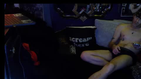 Snapshot of crescentx chatting on 12-28-24, 10:34 Damien Mourningstar online show from 12-28-24, 10:34