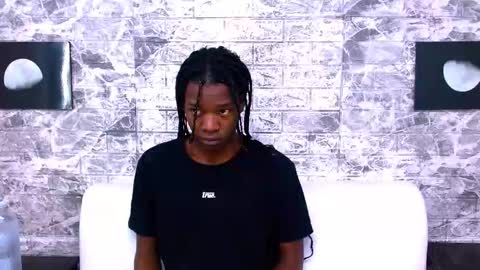 Snapshot of criisbrown_ chatting on 11-25-25, 11:10 CriisBrown online show from 11-25-25, 11:10