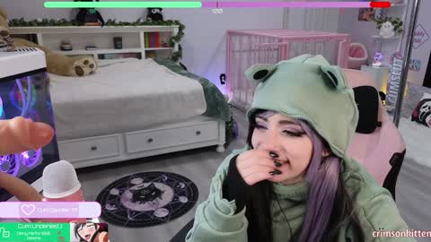 Crimson Kitten online show from 01-16-25, 10:10