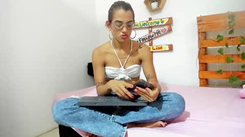 cris_dulce online show from 03-01-26, 05:48