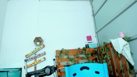 Snapshot of cris_dulce chatting on 04-11-26, 06:23 cris_dulce online show from 04-11-26, 06:23