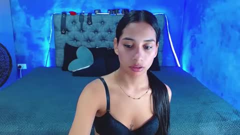 CRISANDMERY online show from 09-10-25, 04:12