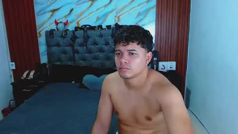 CRISANDMERY online show from 03-04-26, 05:57