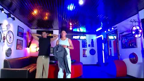 Snapshot of crismens chatting on 01-13-26, 01:05 crismens online show from 01-13-26, 01:05