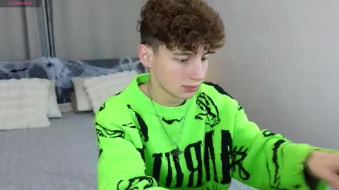 Chris online show from 11-08-25, 03:12