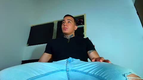 Cristopher online show from 04-06-26, 12:08