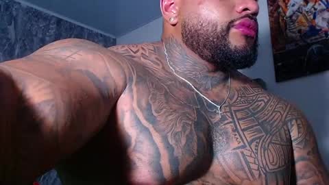 criss_zanders202 online show from 05-21-26, 10:17