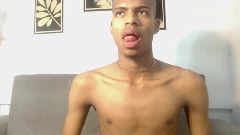 criss_zuri online show from 10-03-25, 11:40