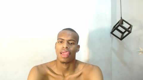 criss_zuri online show from 10-16-25, 11:44