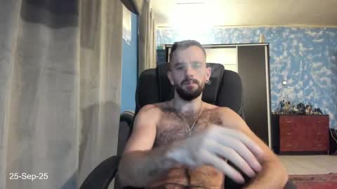 Snapshot of crissstud chatting on 09-25-25, 05:44 Criss online show from 09-25-25, 05:44