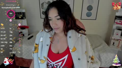 Snapshot of cristal__hot_1 chatting on 12-06-24, 10:16 Cristal online show from 12-06-24, 10:16