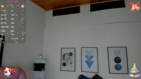 Snapshot of cristal__hot_1 chatting on 12-17-24, 04:34 Cristal online show from 12-17-24, 04:34