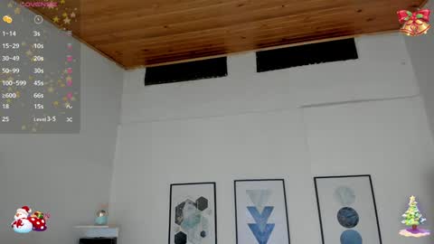 Snapshot of cristal__hot_1 chatting on 12-17-24, 10:44 Cristal online show from 12-17-24, 10:44