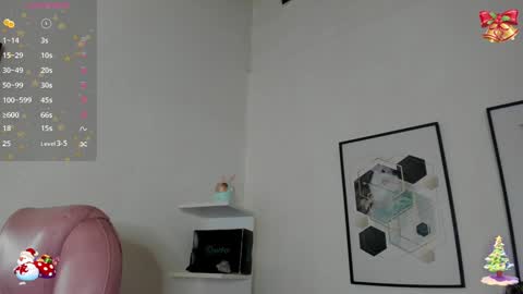 Snapshot of cristal__hot_1 chatting on 12-21-24, 10:39 Cristal online show from 12-21-24, 10:39