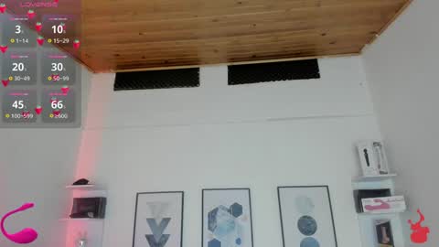 Snapshot of cristal__hot_1 chatting on 01-19-25, 10:06 Cristal online show from 01-19-25, 10:06