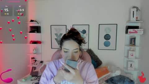 Snapshot of cristal__hot_1 chatting on 01-27-25, 04:09 Cristal online show from 01-27-25, 04:09