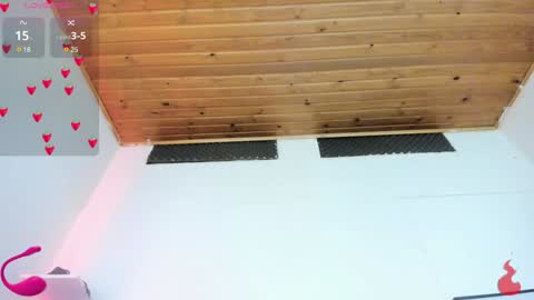 Snapshot of cristal__hot_1 chatting on 01-27-25, 07:14 Cristal online show from 01-27-25, 07:14