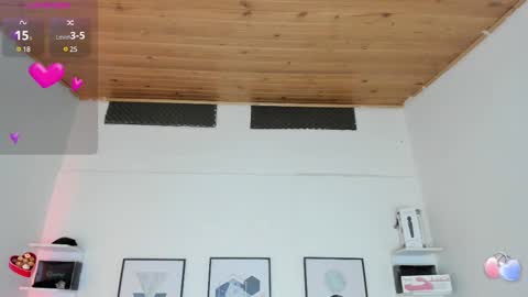 Snapshot of cristal__hot_1 chatting on 02-10-25, 10:20 Cristal online show from 02-10-25, 10:20