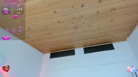 Snapshot of cristal__hot_1 chatting on 02-11-25, 04:01 Cristal online show from 02-11-25, 04:01