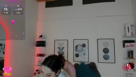 Snapshot of cristal__hot_1 chatting on 03-08-25, 04:23 Cristal online show from 03-08-25, 04:23