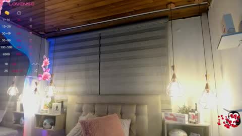 Snapshot of cristal__hot_1 chatting on 09-28-25, 04:07 Cristal online show from 09-28-25, 04:07