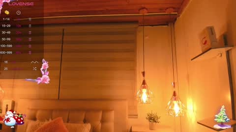 Snapshot of cristal__hot_1 chatting on 11-24-25, 04:01 Cristal online show from 11-24-25, 04:01