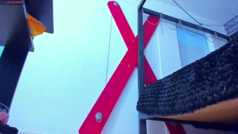 Snapshot of cristal_crossfit chatting on 12-29-24, 04:08 Cristal online show from 12-29-24, 04:08