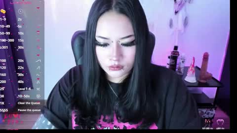 Cris online show from 01-23-25, 01:24