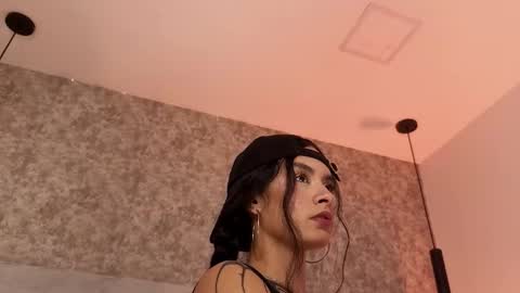 Cristal  online show from 12-21-25, 06:48