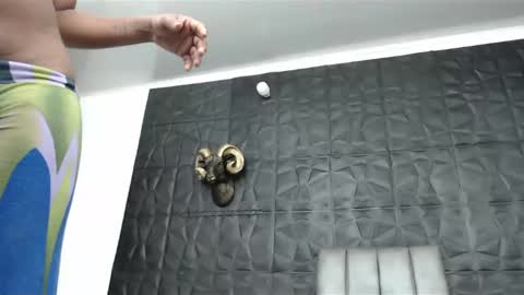 Hanna  online show from 12-29-24, 09:28