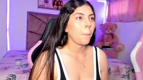 Snapshot of cristal_smith20 chatting on 07-06-26, 03:03 cristal_smith20 online show from 07-06-26, 03:03