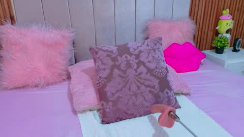 Snapshot of cristal_subin69 chatting on 11-28-25, 12:08 STEFANYIG cristalsubin online show from 11-28-25, 12:08