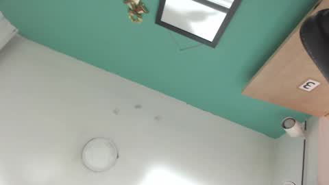 Snapshot of cristaladams6 chatting on 12-19-24, 06:56 CristalAdams online show from 12-19-24, 06:56