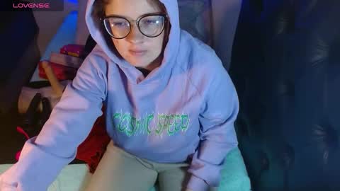 Snapshot of cristaladams6 chatting on 09-15-25, 11:32 CristalAdams online show from 09-15-25, 11:32