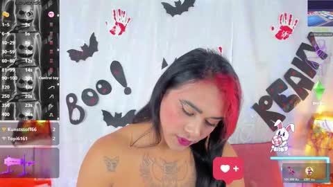 Snapshot of cristalsofiahot chatting on 10-23-25, 03:00 Cristal Sofia online show from 10-23-25, 03:00