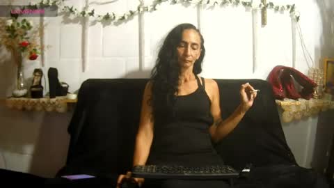 Snapshot of cristalvelvet chatting on 07-26-26, 11:06 online show from 07-26-26, 11:06
