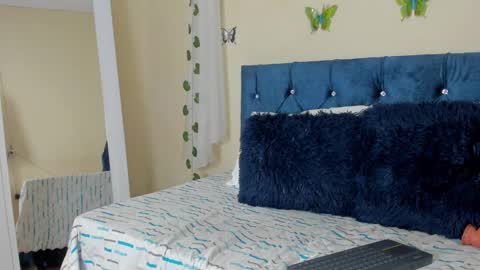 cristal walker online show from 03-04-25, 04:20