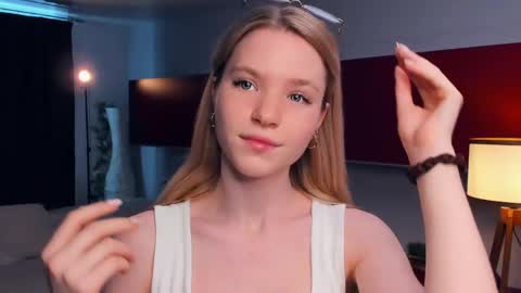 Cristas online show from 05-22-26, 10:54