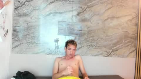 Cristhian online show from 10-09-25, 02:59